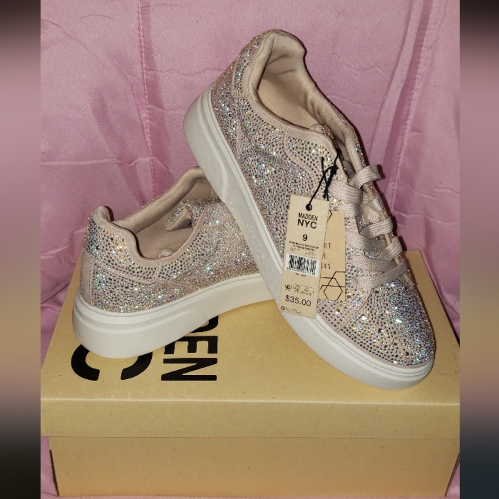 Madden NYC Rhinestone Lace Up Platform Sneaker Size 9 Blush